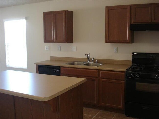 Building Photo - 3196 Prairie Ridge St SW