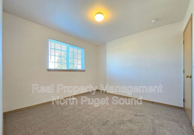 Building Photo - 5328 138th St NE