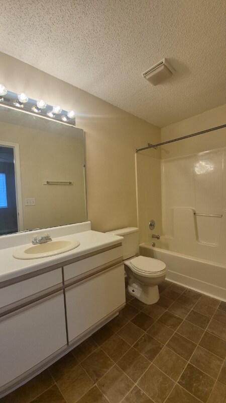 Building Photo - 320 Brownlea Dr