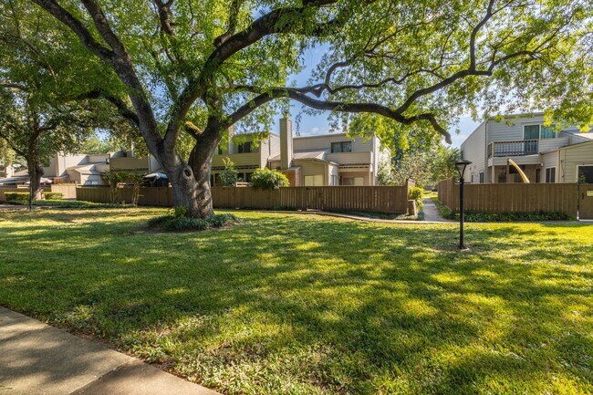 Building Photo - 1625 Prairie Grove Dr