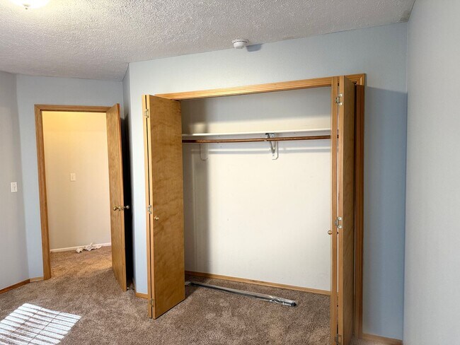 Building Photo - Qualchan Hills Home – 4Bed/3Bath | HOA Community | Coming soon!