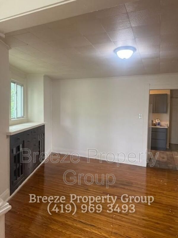 Building Photo - 228 Langdon St