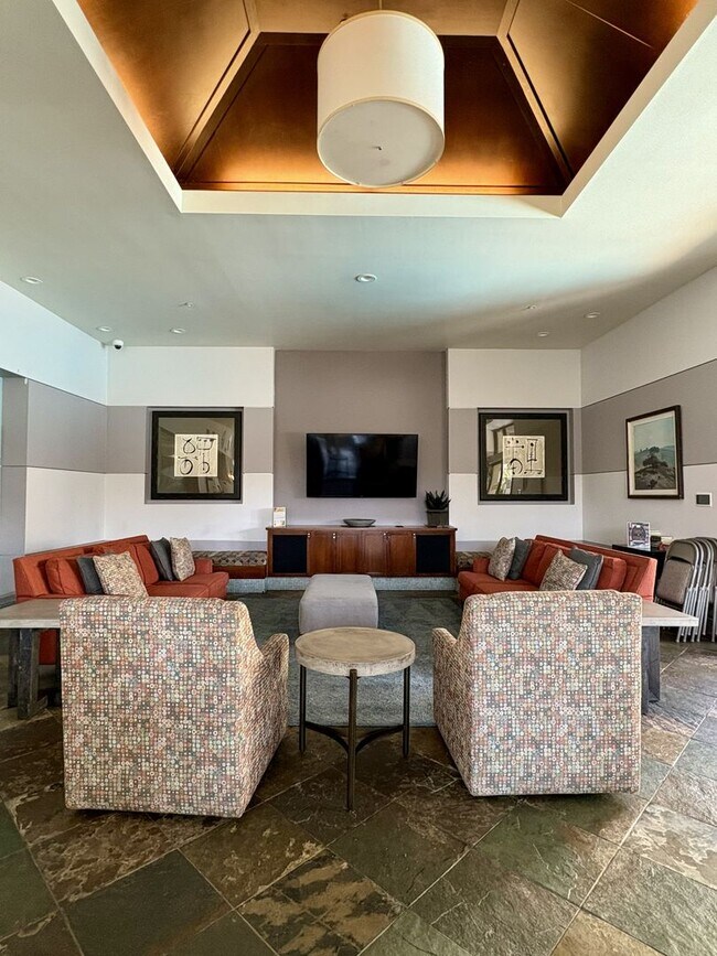 Building Photo - Resort Lifestyle at The Lido in Mission Valley