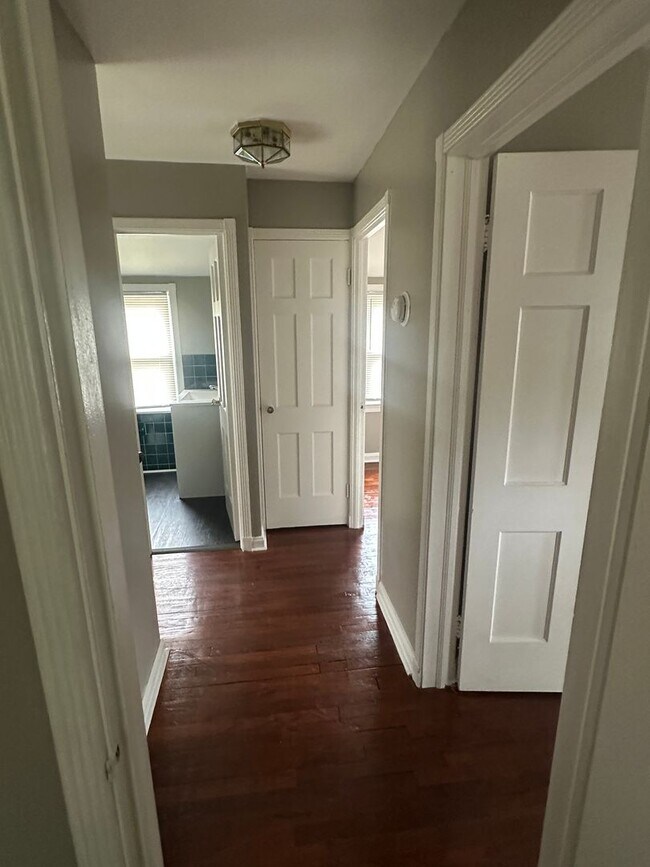 Building Photo - Single family for rent