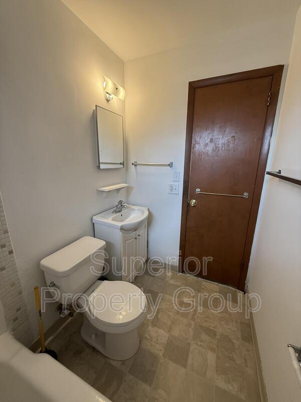 Building Photo - 1723 Blossom Ln