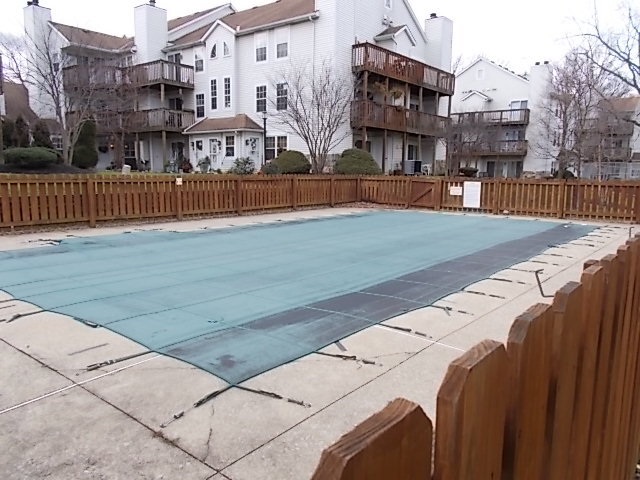 Building Photo - 28140 Detroit Rd