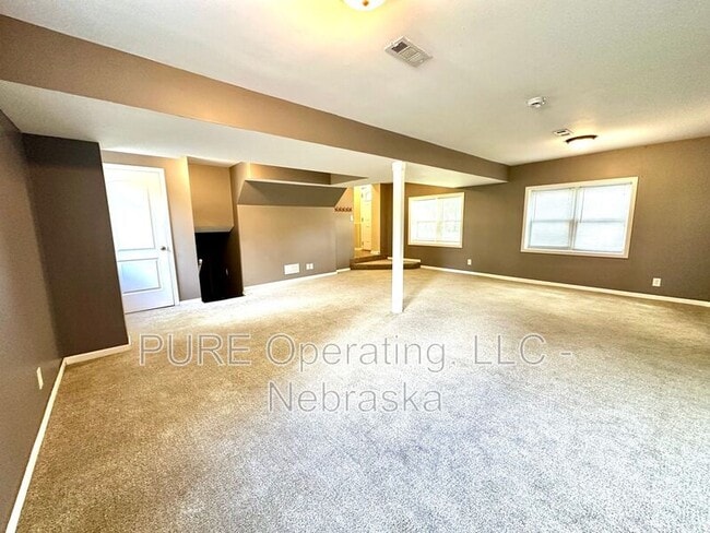 Building Photo - 5851 S 51st St