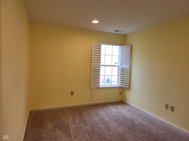 Building Photo - 10521 Sand Creek Blvd