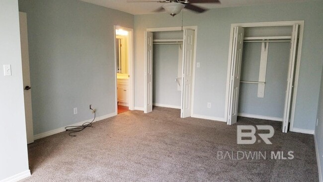 Building Photo - 31 Lake Shore Dr