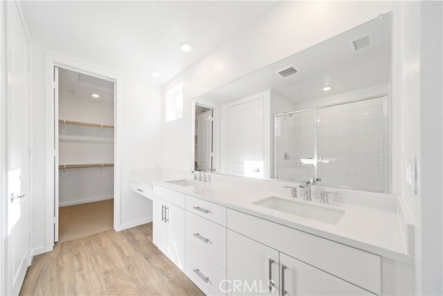 Building Photo - 280 Mustang Ln