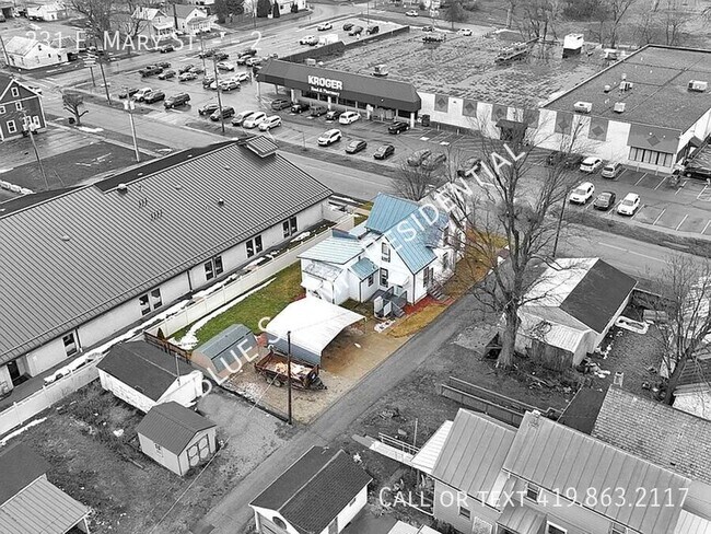 Building Photo - 231 E Mary St