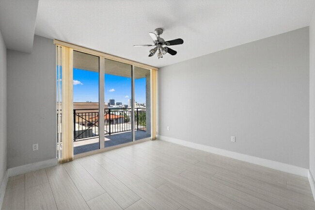 Building Photo - 610 W Las Olas Blvd