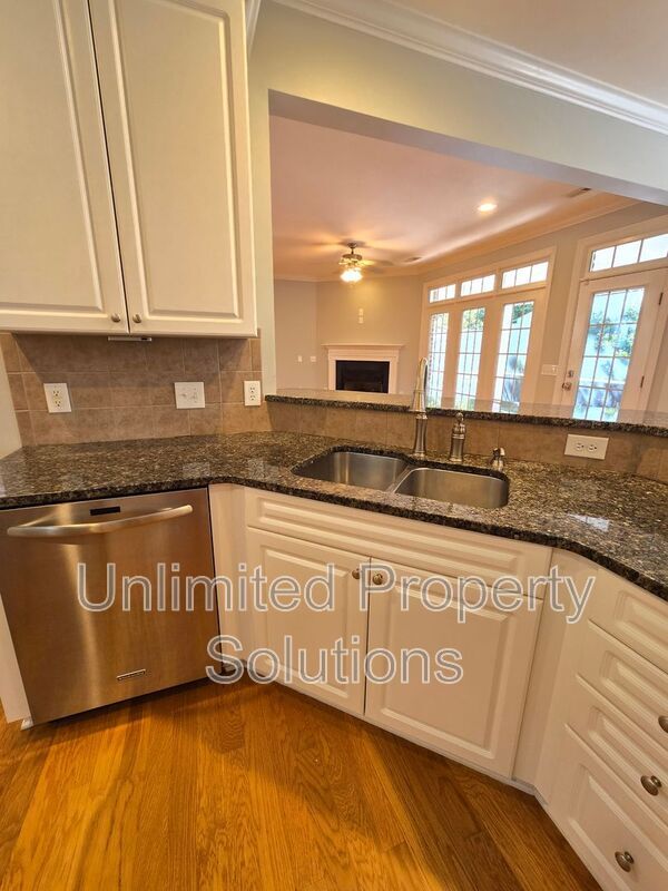 Building Photo - 4838 Whitner Dr