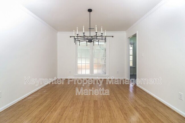 Building Photo - 991 Gentry Ln