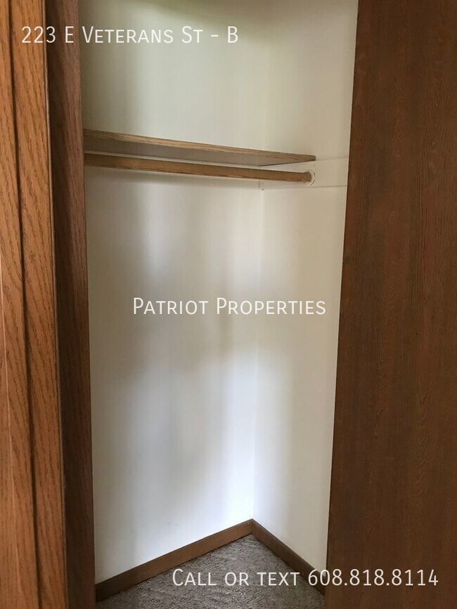 Building Photo - 2 bedroom/ 1 bath apartment in Tomah, WI