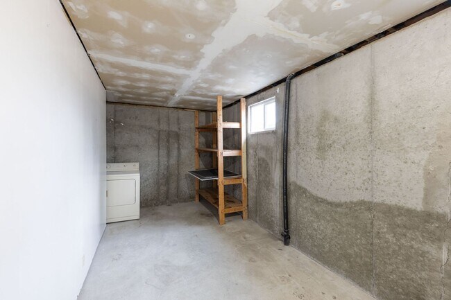 Building Photo - $300 off first month for February move-ins -  New Renovation 2 Bed 1 Bath with partially finished...