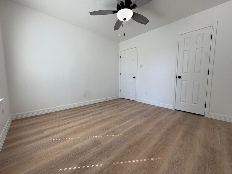 Building Photo - 1207 2nd Ave N