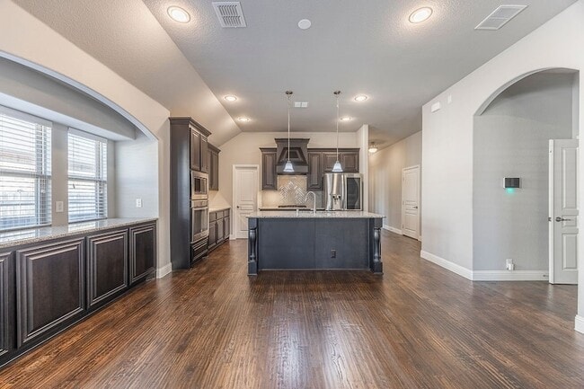 Building Photo - 1008 Snowbird Dr