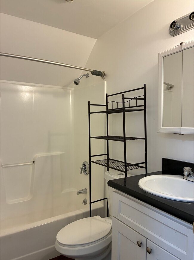 Building Photo - McKeon Park Apartments