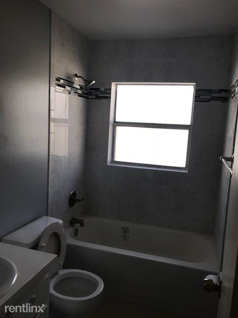 Building Photo - 1 br, 1 bath Condo - Victoria Square