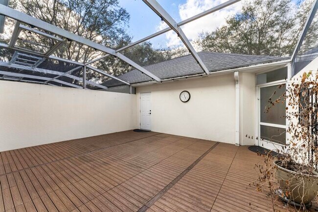 Building Photo - 180 Freeport Dr