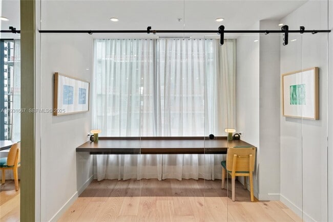 Building Photo - 11 NE 6th St