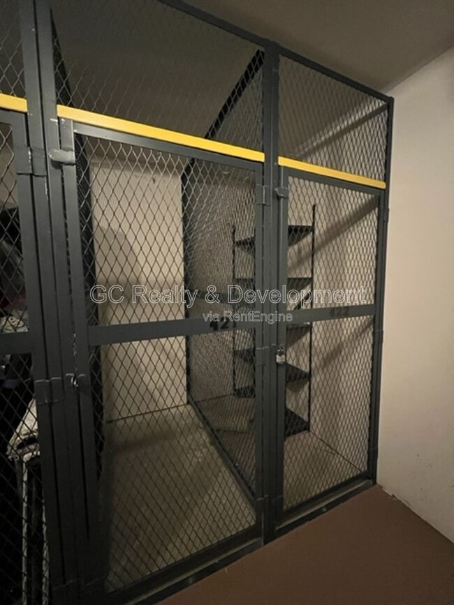 Building Photo - 950 E Wilmette Rd