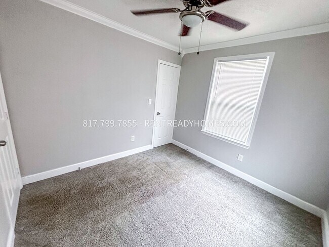 Building Photo - 6918 Overlook Dr
