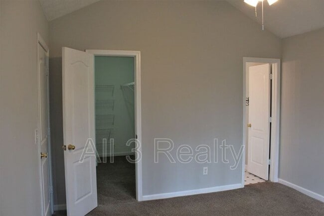 Building Photo - 209 Misty Ridge Trail