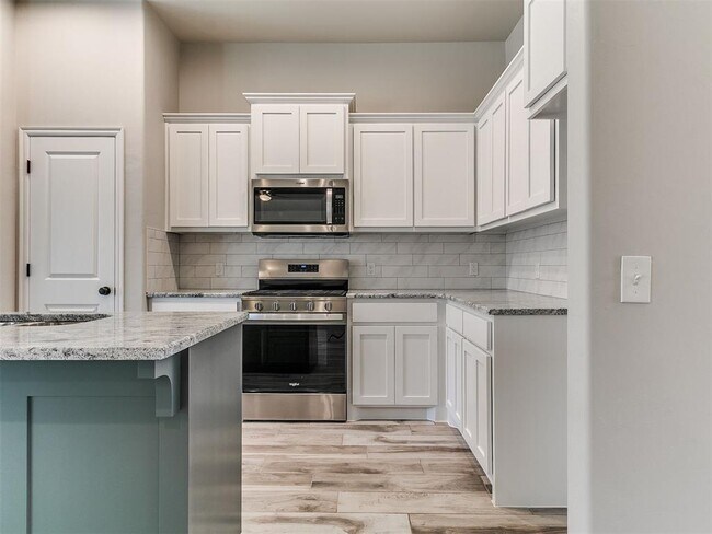 Building Photo - 12200 Rockbed Dr