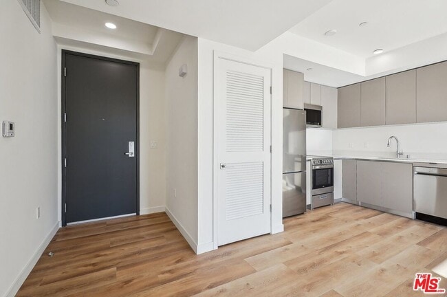 Building Photo - 1814 Federal Ave