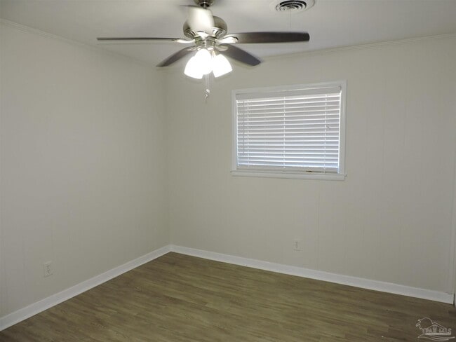 Building Photo - 3865 Tom Ln Dr