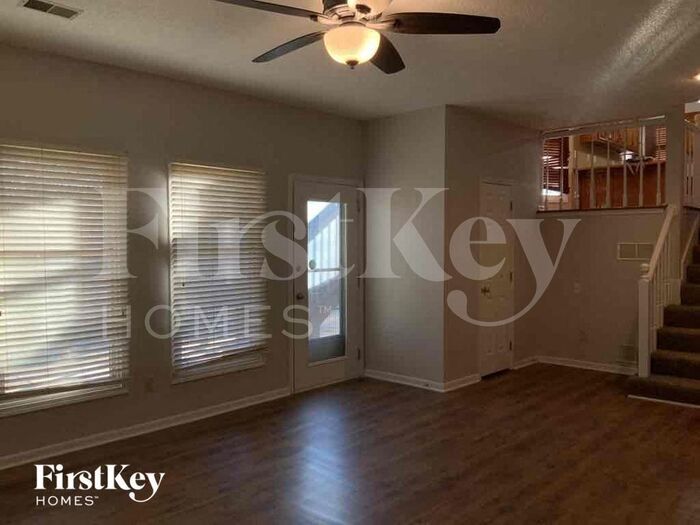 Building Photo - 1409 NE 101st Terrace