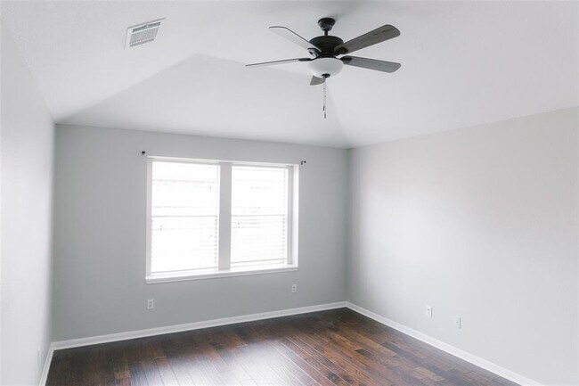 Building Photo - 6510 Larissa Cir