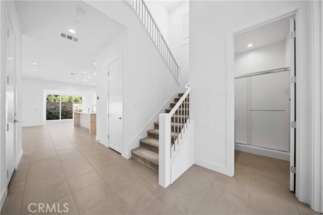 Building Photo - 360 Riverbend