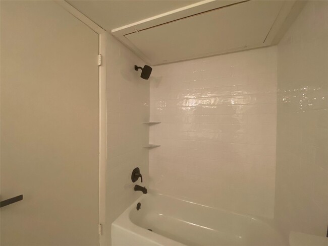 Building Photo - 5916 Birchbrook Dr