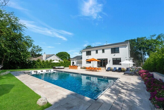 Building Photo - 165 Marine Pl