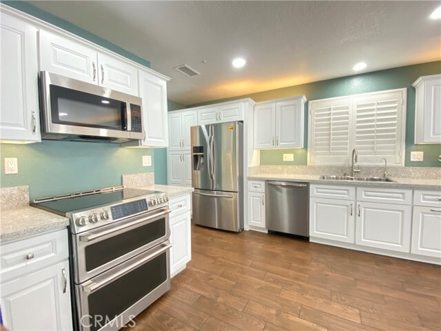 Building Photo - 971 Saltcoats Dr