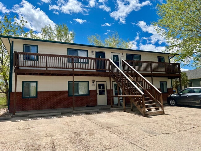 Primary Photo - Upper level two bedroom, one bathroom clos...
