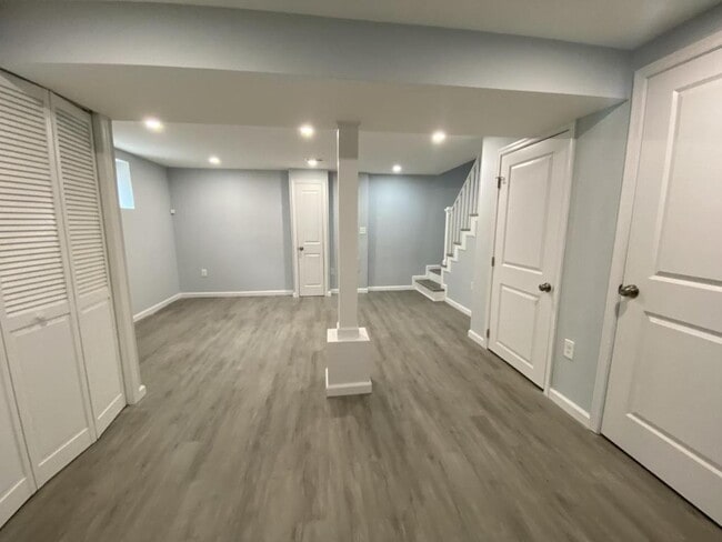 Building Photo - 3121 Rosalie Ave