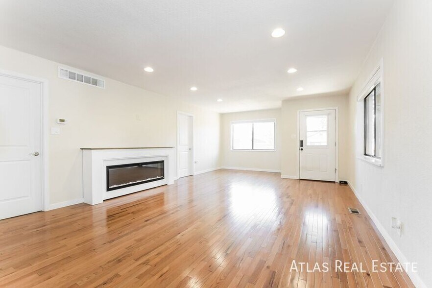 Building Photo - 4249 W 49th Ave