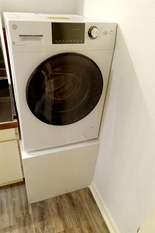 Building Photo - 3827 Gilbert Ave