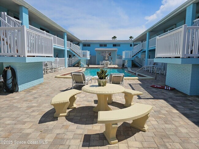 Building Photo - 3601 Ocean Beach Blvd