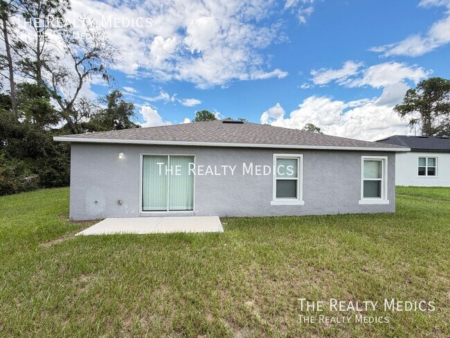 Building Photo - 13981 SW 27 Ct Rd
