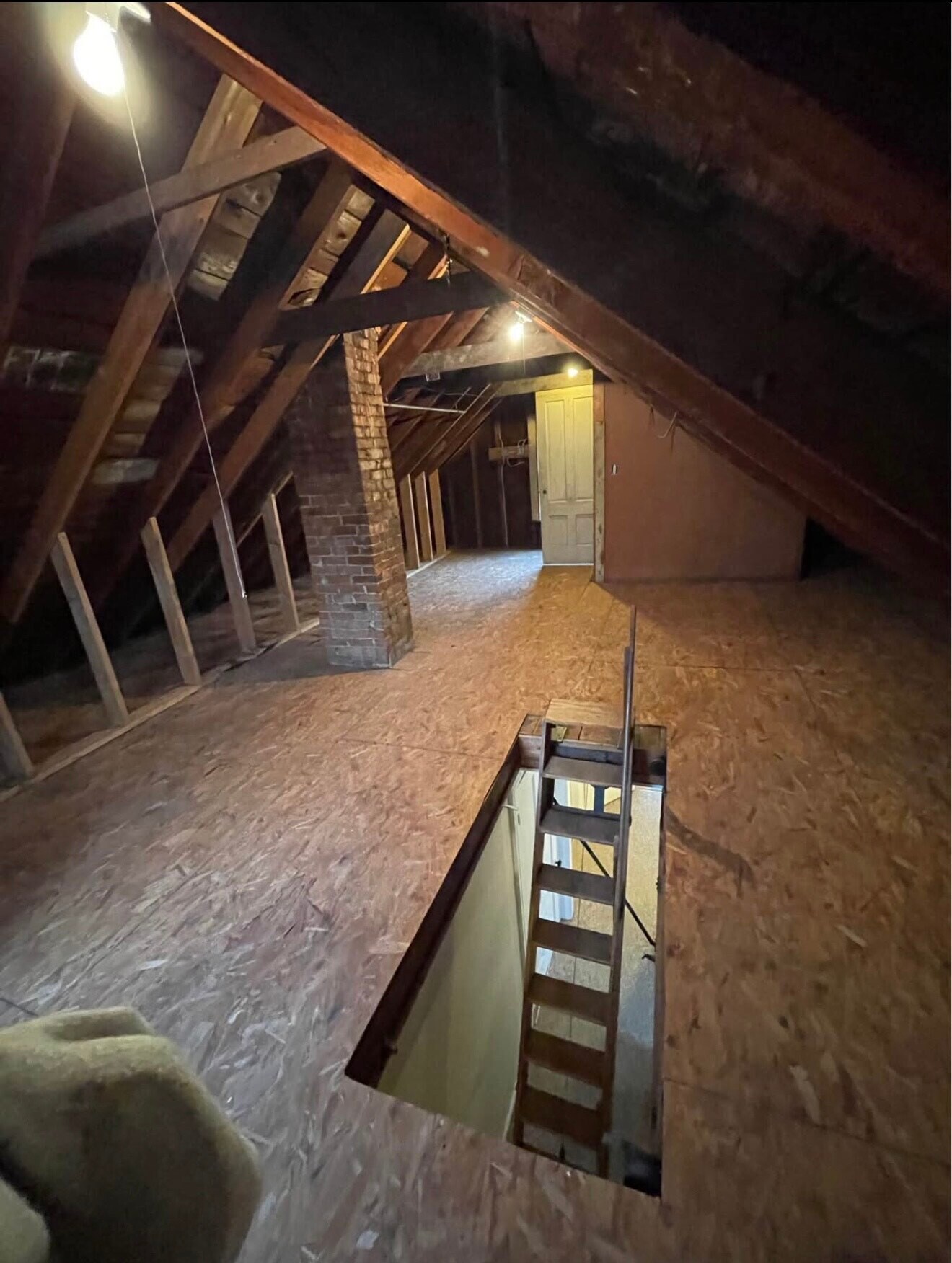 Building Photo - 187 Grove St