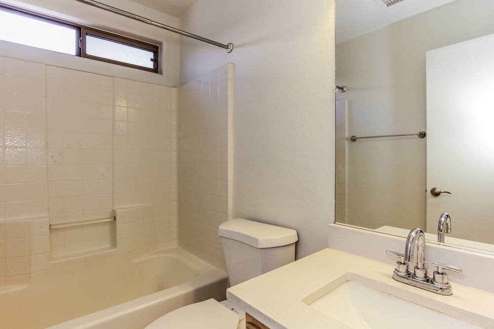 Building Photo - 13381 W Ocotillo Ln