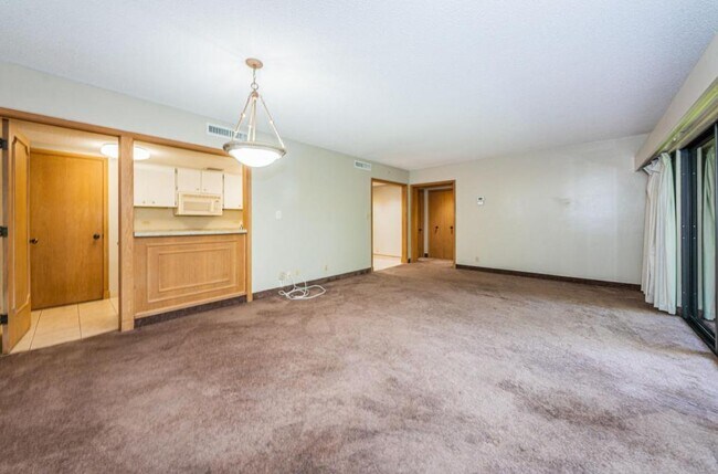 Building Photo - 36750 US Hwy 19 N