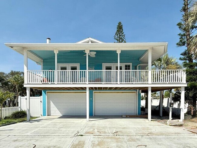Primary Photo - 15613 Gulf Blvd