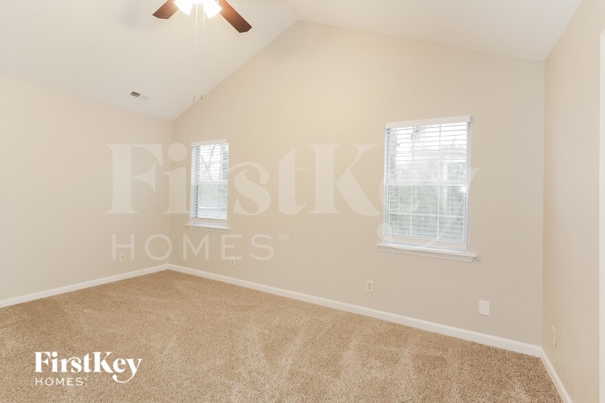 Building Photo - 6202 Suntrace Way