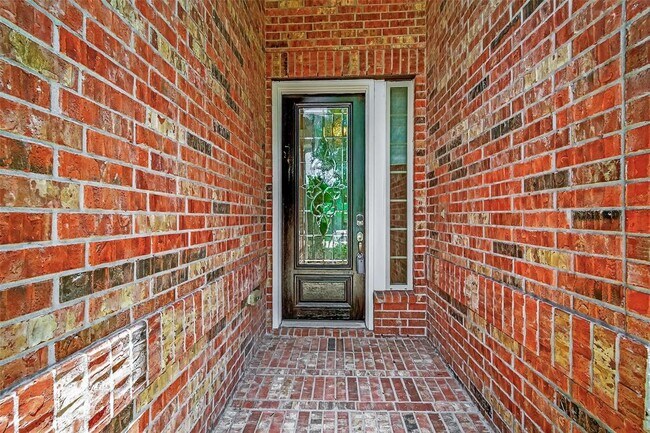 Building Photo - 4435 Calvet Forest Dr